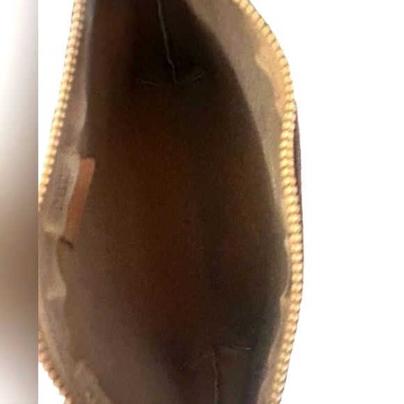 GUCCI Clutch with unbranded gold chain - Picture 6 of 11